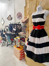 Photo n°6 de Frenchy Lili à Sarlat-la-Canéda (Magasin de vêtements pour femmes)