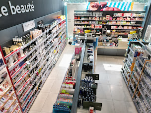 Photo n°4 de Pharmacie de Plan de Campagne - Elsie Santé à Les Pennes-Mirabeau (Pharmacie vétérinaire)