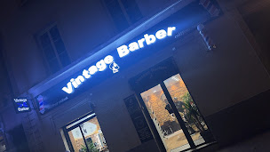 Photo n°15 de Charles Vintage Barber à Lyon (Institut de soins du visage)