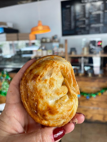 Cachito Coffee and Bakery | Lunch | Breakfast | Empanadas by null