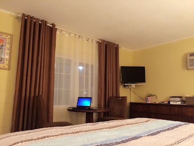 Photos of Royal Inn & Suites Hemet