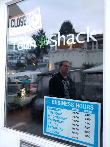 Tech Shack - Visual