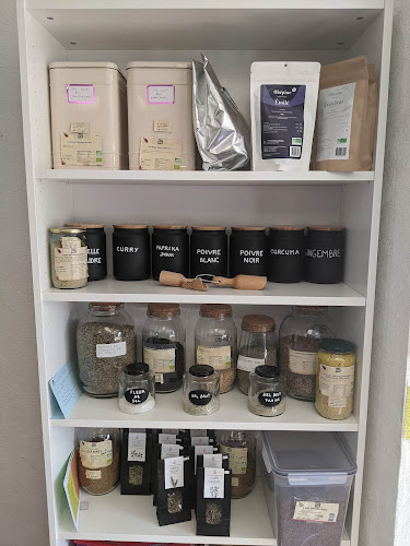 Opinii despre Les Silos d'Orvault în Orvault - Épicerie