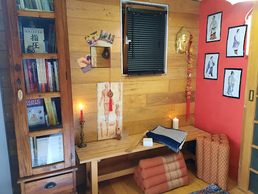 J-Philippe Guichard - Massage Therapy Studio