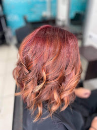 Photo n°2 de Tandem coiffure Gières à Gières (Salon de coiffure)