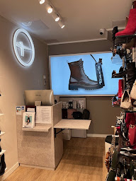 Photo n°3 de TAMARIS PARIS 11ème SAINT ANTOINE à Paris (Magasin de chaussures)