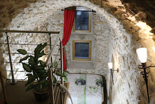 Photo n°38 de Au Château de Villelongue à Villelongue-d'Aude (Chambre d'hôtes)