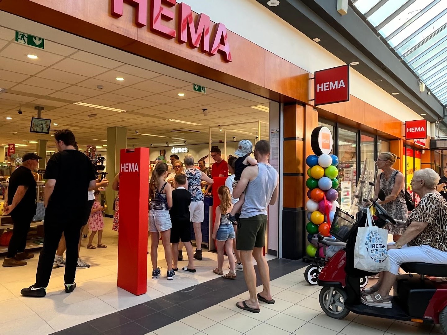 HEMA Kaatsheuvel — foto 1