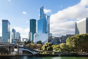 Novotel Paris la Défense Esplanade image