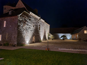 Photo n°3 de Manoir de Kerdu à Ploumilliau (Hébergement)