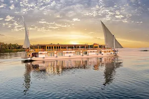 Dahabiya Nile Sailing image