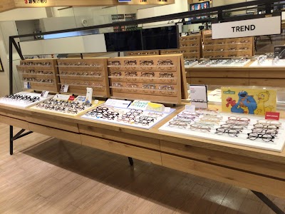 JINS イオンモール大和店