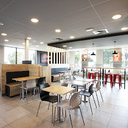 Photo n°18 de KFC Perpignan Rivesaltes à Rivesaltes (Restaurant de hamburgers)