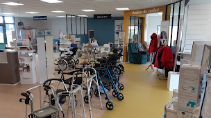 Photo n°1 de CapVital à Saint-Pair-sur-Mer (Service de location de fauteuils roulants)