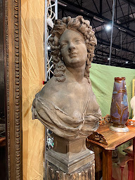 Photo n°23 de Galerie Vaudémont Antiquités Durand à Nancy (Magasin)