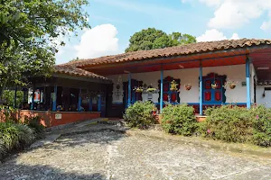 Finca La Colina image