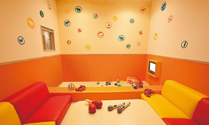 カラオケ コート・ダジュール 薬院大通店