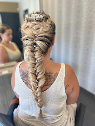 Photo n°9 de Salon de coiffure C.duc Tif à La Baume-de-Transit (Magasin de vêtements pour femmes)