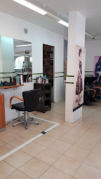 Photo n°11 de Beverley Salon à Sainte-Maxime (Salon de coiffure)