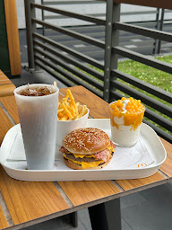 Photo n°21 de McDonald's à Rosny-sous-Bois (Sandwicherie)