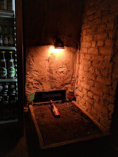 Ratzeputz Gallery - Germany