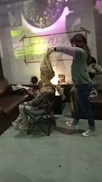 Photo n°13 de Lumière d'Or & Lie à Le Luc (Salon de coiffure)