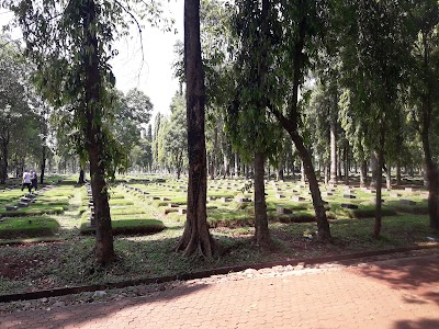 Photos of Pondok Rangon Cemetery - Opa Sudiatman
