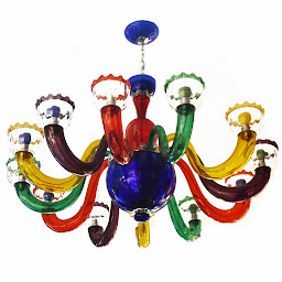 Photo n°4 de Marseille Antiquités - SARL Gulessian frères - Le village des Antiquaires de FIFI à Marseille (Décorateur d'intérieur)