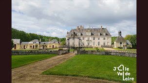 Photo n°8 de Château de Champchevrier à Cléré-les-Pins (Attraction touristique)