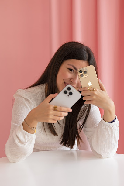 Marta gestió de xarxes socials Figueres Girona