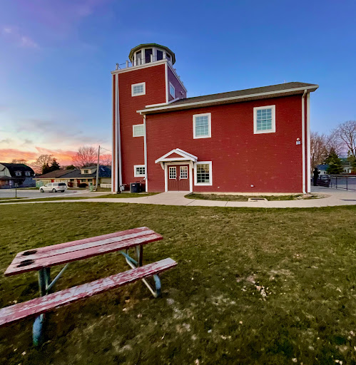 Luna Pier Lighthouse - United States