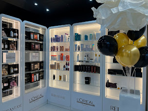 Photo n°3 de EMOTION coiffeur expert à Guilherand-Granges (Salon de coiffure)