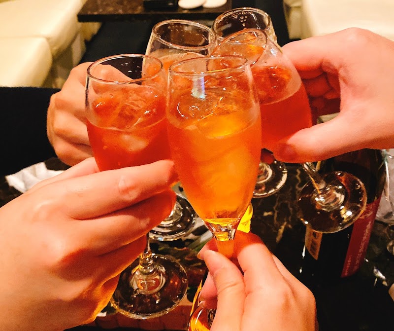 ラウンジ Zizi 近江八幡店