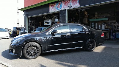 ピープルライン「タイヤ・ホイール販売・中古車販売・車検・修理」