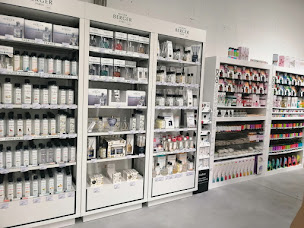 Photo n°12 de Centrakor Ste Maure de Touraine à Sainte-Maure-de-Touraine (Magasin d'ameublement d'extérieur)