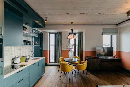 The July - Boat & Co by null