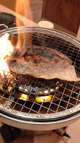 焼肉ガンバ 中川店 - レストラン