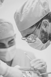 Photo n°5 de Docteur Paul PUGNA à Opio (Dentiste)