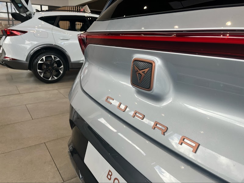 CUPRA Hull photo 3