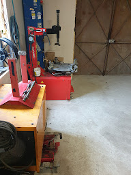 Photo n°6 de DANIEL MOTOS CYCLES à Poule-les-Écharmeaux (Concessionnaire de motos)