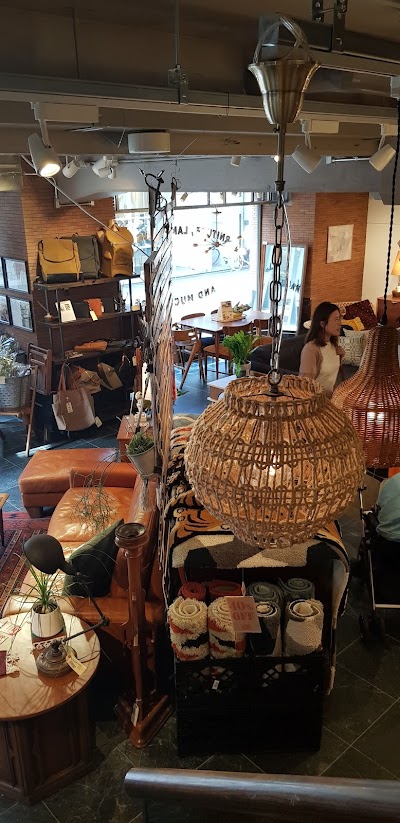 Journal Standard Furniture 堀江店 旧acme Furniture 大阪店 Osaka Shi ōsaka 81 6 4391 3232