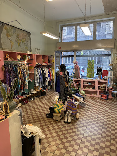Konfekció vintage shop - Ruhabolt