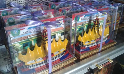 Photos of Mahkota Souvenir