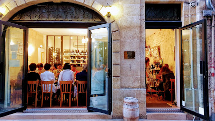 Soif // Table & Vins