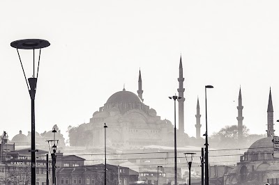 Photos of Emin&ouml;n&uuml;