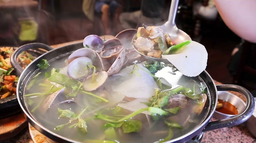 Miari Noodle House by null