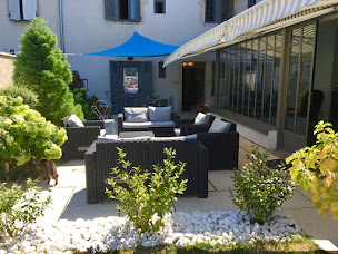 Photo n°26 de De la chambre au Jardin à Belleville-en-Beaujolais (Chambre d'hôtes)