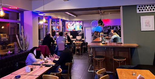 Zeitlos, Kaffeebar