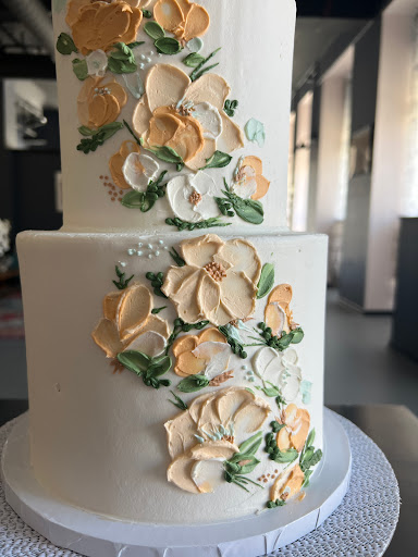 LucyBakes - Visual