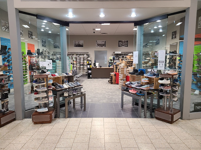 Tradehome Shoes by null